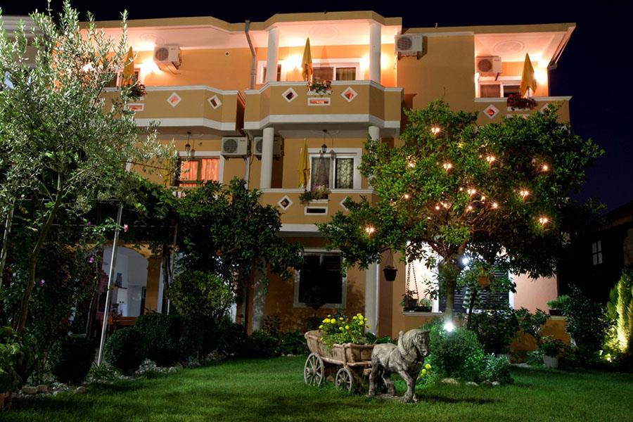 Holiday apartments. Отель Montenegro Apartments. Villa Aquarius Будва отель. Holiday Apartment.